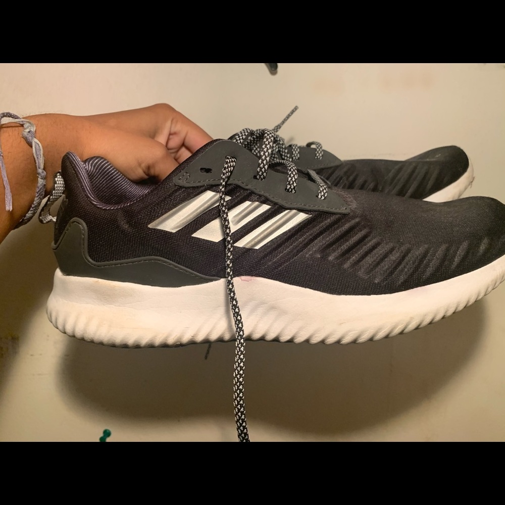Black Adidas Alphabounce